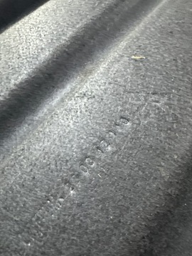 MITSUBISHI COLT 5D 2004- POLIČKA KUFRU PĚKNÝ