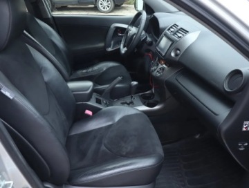 Toyota RAV4 III MPV Facelifting 2.2 D-4D 150KM 2010 Toyota RAV 4 2.2 D-4D, Salon Polska, Serwis ASO, zdjęcie 8