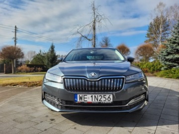 Skoda Superb III 2020 Skoda Superb iV 218KM Plug-in , Virtual Cocpit, TEMP.ADAPT, LED MATRIX, zdjęcie 4
