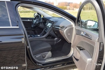 Ford Mondeo V Kombi Facelifting 2.0 EcoBlue 190KM 2019 Ford Mondeo 2.0 EcoBlue 190KM Lift Automat Titanium Full LED Navi Kamera A, zdjęcie 19