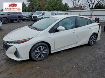Toyota Prius IV Hatchback 1.8 Hybrid 122KM 2019 Toyota Prius Prime Plus, 1.8L, od ubezpieczalni 1.8 Hybryda 121KM