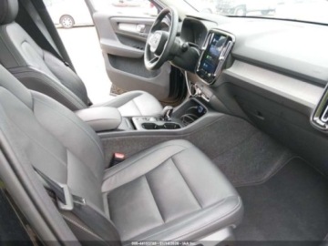 Volvo XC40 2025 Volvo XC 40 B5 Core Bright Theme 2025 2.0 Benzyna 247KM, zdjęcie 9