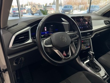 Volkswagen T-Roc I SUV Facelifting 1.5 TSI ACT 150KM 2023 Volkswagen T-Roc Life / Podgrzewane fotele / Kamer, zdjęcie 6