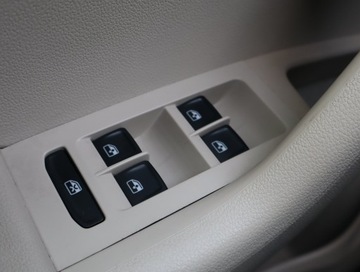 Skoda Octavia III Scout Kombi 2.0 TDI 150KM 2017 Skoda Octavia 2.0 TDI, Salon Polska, Serwis ASO, zdjęcie 16