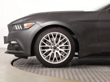 Ford Mustang VI Convertible 2.3 EcoBoost 317KM 2016 Ford Mustang 2.3 EcoBoost, Salon Polska, zdjęcie 14
