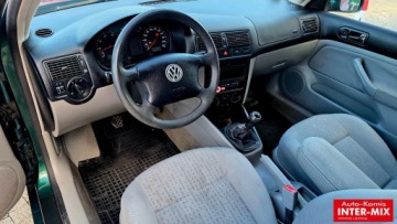 Volkswagen Golf V Hatchback 1.4 i 16V 75KM 2003 Volkswagen Golf 1,4 benzyna 1.4 Benzyna 75KM, zdjęcie 15