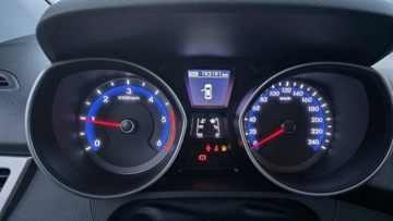 Hyundai i30 II Wagon Facelifting 1.6 CRDi 136KM 2015 Hyundai i30 ledy super stan, zdjęcie 11