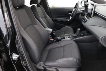 Toyota Corolla XII TS Kombi 1.8 Hybrid 122KM 2021 Toyota Corolla 1.8 Hybrid, Salon Polska, zdjęcie 7