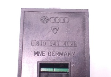 8J0947409B LAMPA OSVĚTLENÍ INTERIÉR AUDI A8