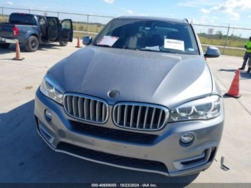 BMW X5 F15 2017 BMW X5 sdrive, 2017r., 3.0L 3.0 Benzyna 300KM, zdjęcie 6