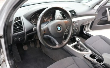 BMW Seria 1 E81/E87 Hatchback 5d E87 2.0 118i 143KM 2009 BMW Seria 1 Czujniki Parkowania, KLIMA, Felgi ..., zdjęcie 4