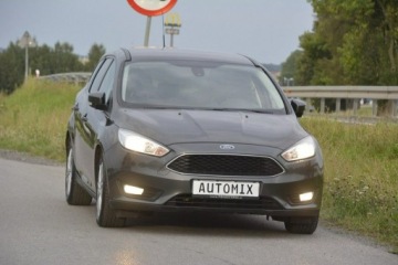 Ford Focus III Kombi Facelifting 1.0 EcoBoost 125KM 2016 Ford Focus 1.0 nawi grzana szyba doinwestowany, zdjęcie 9