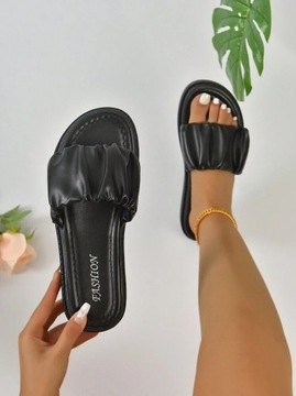SHEIN CZARNE WSUWANE KLAPKI (39)