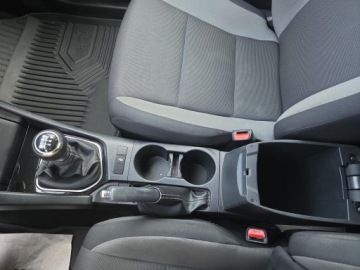 Toyota Auris II Hatchback 5d Facelifting 1.33 Dual VVT-i 99KM 2018 Auris 1.33 VVT-i Active, zdjęcie 15