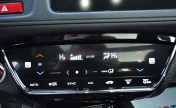 Honda HR-V II SUV 1.5 i-VTEC 130KM 2016 Honda HR-V Benzyna Panorama Klimatyzacja Kamera 1.5 Benzyna 130KM, zdjęcie 25