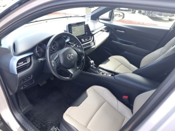 Toyota C-HR I Crossover Facelifting 2.0 Hybrid Dynamic Force 184KM 2019 Toyota C-HR 2.0 Hybrid Selection Toyota C-HR 2.0 H, zdjęcie 26