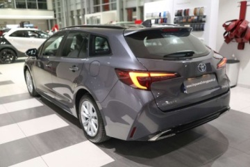 Toyota Corolla XII TS Kombi Facelifting 1.8 Hybrid 140KM 2023 Toyota Corolla 1.8 Hybrid Comfort 1.8 Hybryda 140KM, zdjęcie 3