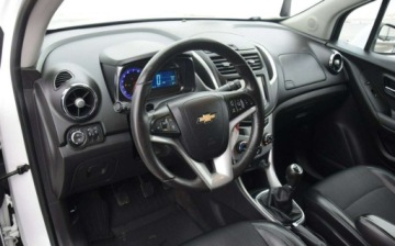 Chevrolet Trax 1.6 115KM 2013 Chevrolet Trax 1.6 MPI Biala Perla Klima Kamera Hak Sprowadzony Oplacony, zdjęcie 29