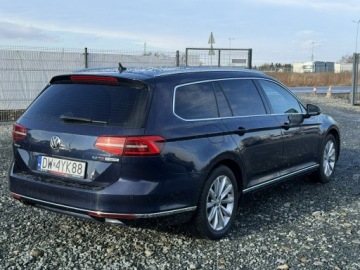 Volkswagen Passat B8 Variant 2.0 TDI BlueMotion SCR 190KM 2016 Volkswagen Passat Variant 2.0 TDI 190KM 2016 DSG7, zdjęcie 8