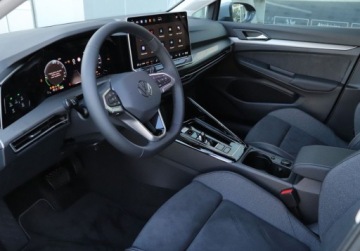 Volkswagen Golf VIII Hatchback Facelifting 1.5 eTSI mHEV 150KM 2025 Volkswagen Golf Climatronic, LED Plus, pakiet zimowy, dostepny od reki, zdjęcie 9