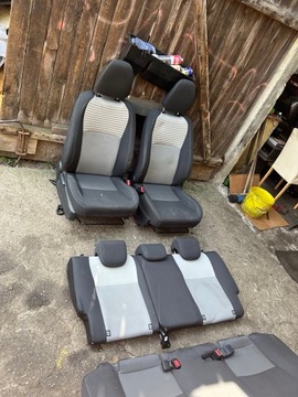 FOTELE PRZEDNIE KANAPA OPARCIE TOYOTA YARIS III 2018r. 5D