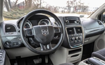 Dodge Caravan V Grand Caravan Facelifting 3.6 VVT 283KM 2014 Dodge Grand Caravan 3,6 (283KM) LPG Automat Lift 2014 r. 3.6 BenzynaLPG, zdjęcie 8