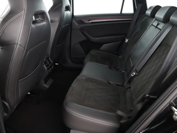 Skoda Kodiaq I SUV Facelifting 2.0 TDI SCR 200KM 2023 Skoda Kodiaq Sportline ! 4x4 ! Podgrzewane Fotele, zdjęcie 7