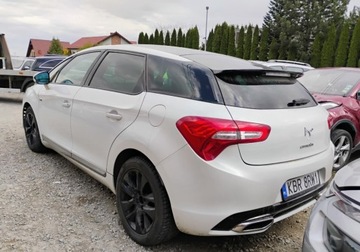DS 5 2012 Citroen DS5 2012r, 2.0 HDI, HYBRID, AUTOMAT. Uszkodzony przod. 2.0 163KM