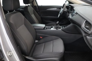 Opel Insignia II Sports Tourer 2.0 CDTI 170KM 2018 Opel Insignia 2.0 CDTI, 167 KM, Navi, Klima, zdjęcie 8