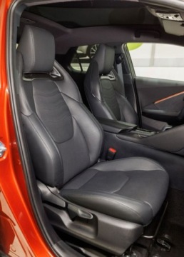 Toyota C-HR II SUV 1.8 Hybrid 140KM 2025 Toyota C-HR 1.8 Hybrid Executive 1.8 Hybryda 140KM, zdjęcie 14