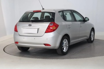 Kia Ceed I Hatchback 1.4 109KM 2008 Kia Ceed 1.4 CVVT, Klima, Parktronic,ALU, zdjęcie 4