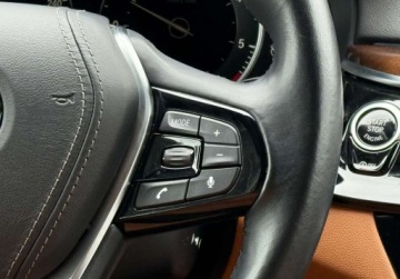 BMW Seria 5 G30-G31 Limuzyna 525d 231KM 2018 BMW Seria 5 525D 231KM Luxury Line, HiFi, Wireless Charging 2.0 Diesel, zdjęcie 16