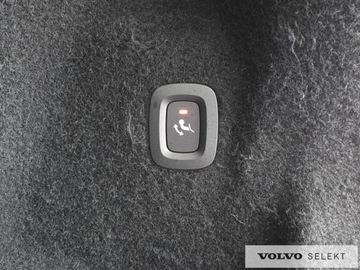 Volvo XC60 II 2023 Volvo XC 60 FV23 Plus Dark B4 B 197KM 360 ACC Harm, zdjęcie 17