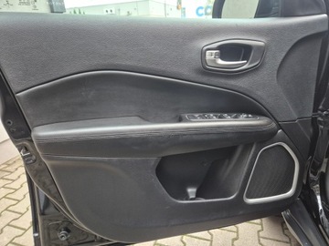 Jeep Compass II SUV 2.0 MJD 140KM 2019 Jeep Compass II (2016 - teraz) 2.0 M-Jet Night Eagle 4x4, zdjęcie 17