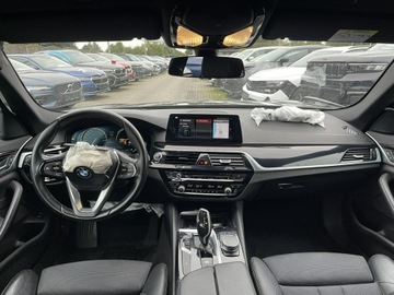 BMW Seria 5 G30-G31 Touring 530d 265KM 2017 BMW 530 XDrive Skóra Kamera Podgrzewanie Pamięć, zdjęcie 8