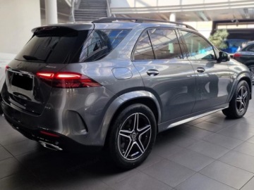 Mercedes GLE V167 SUV Facelifting 2.0 300d 269KM 2025 MERCEDES-BENZ GLE 300 d 4-Matic AMG Line 2.0 (269KM) 2025, zdjęcie 4
