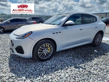 Maserati 2023 Maserati Grecale jasne wnetrze, niski przebieg, mhev 2.0 Benzyna 296KM
