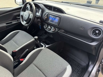 Toyota Yaris III Hatchback 5d Facelifting 2017 1.5 Dual VVT-iE 111KM 2019 Toyota Yaris 1.5 VVTI 111 KM Y20 Kamera Alu Gwarancja Podgrzewane fotele S, zdjęcie 24