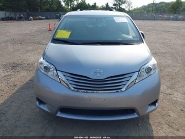 Toyota Sienna III 2017 Toyota Sienna 2017 TOYOTA SIENNA LE 8 PASSENGER 3.5 Benzyna 296KM, zdjęcie 5