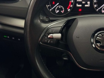 Skoda Octavia IV Kombi 2.0 TDI 150KM 2021 Skoda Octavia Ambition Kamera cofania CarPlayAndroid Auto LED Salon Po, zdjęcie 19