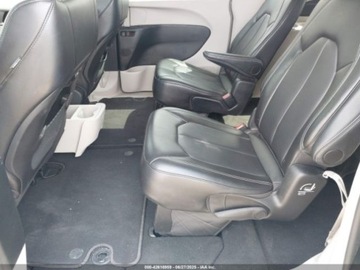 Chrysler Pacifica II 2024 Chrysler Pacifica Touring L 2024 3.6l 3.6 Benzyna 287KM, zdjęcie 17