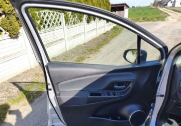 Toyota Yaris III Hatchback 5d Facelifting 2017 1.5 Dual VVT-iE 111KM 2019 Toyota Yaris Toyota Yaris 1.5 20th Anniversary CVT 1.5 Benzyna 111KM, zdjęcie 10