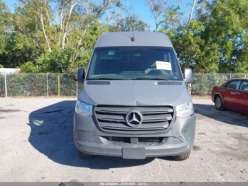 Mercedes Sprinter IV (W907/W910) 2024 Mercedes-Benz Sprinter 2500 High Roof 4-Cyl Diesel Ho 2024 2.0 Diesel 211KM, zdjęcie 7