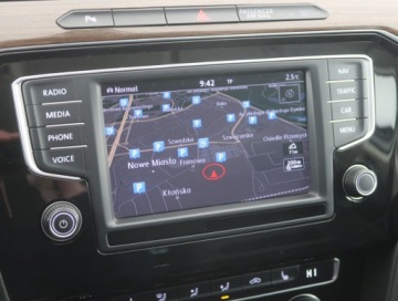 Volkswagen Passat B8 Variant 1.8 TSI BlueMotion Technology 180KM 2017 VW Passat 1.8 TSI, Salon Polska, Serwis ASO, zdjęcie 12