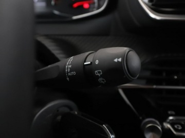 Peugeot 2008 II SUV 1.2 PureTech 100KM 2023 Peugeot 2008 navi kamera i czujniki parkowania, zdjęcie 33