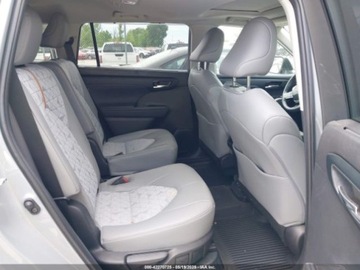 Toyota Highlander III 2023 Toyota Highlander Hybrid XLE Bronze 2023 2.5l 2.5 Hybryda 186KM, zdjęcie 12