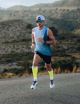 Compressport R2 3.0 T2 компрессионные рукава для икр