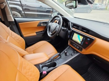 Toyota Auris II Touring Sports Facelifting 1.8 Hybrid 136KM 2017 Toyota Auris Prestige___1.8VVT-i 136KM Hybrid CVT Skora LED Navi Kamera Ke, zdjęcie 19