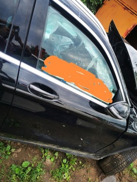 DVEŘE LEVÝ PŘEDNÍ MERCEDES GLC W253 040 KOMPLETNÍ (X)