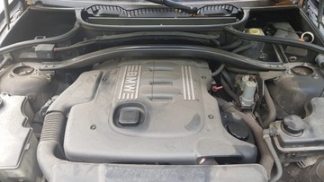 BMW X3 E83 2.0 SCHWARZ II KAPOTA KRYT MOTORU